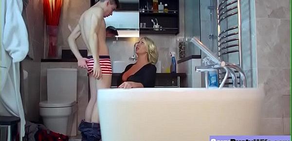  Sex Tape With Busty Naughty Housewife (Leigh Darby) clip-15